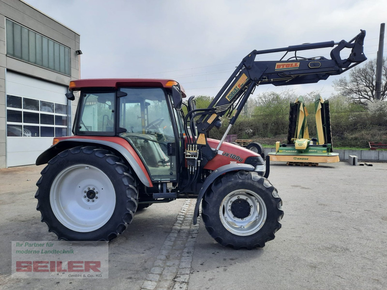 Case IH JX 100 U - Traktor: obrázek 3 Case IH JX 100 U - Traktor: obrázek 3