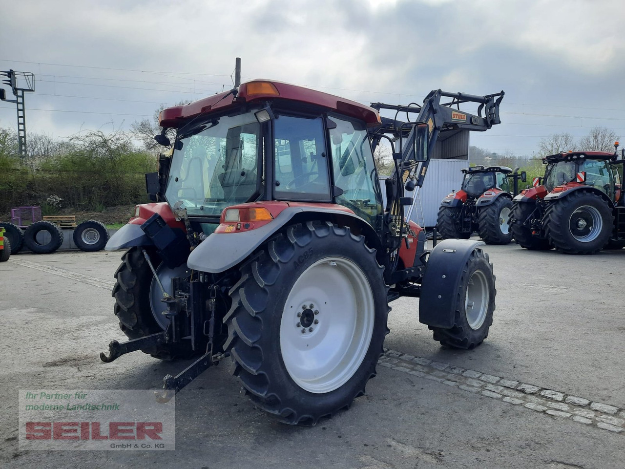 Case IH JX 100 U - Traktor: obrázek 4 Case IH JX 100 U - Traktor: obrázek 4