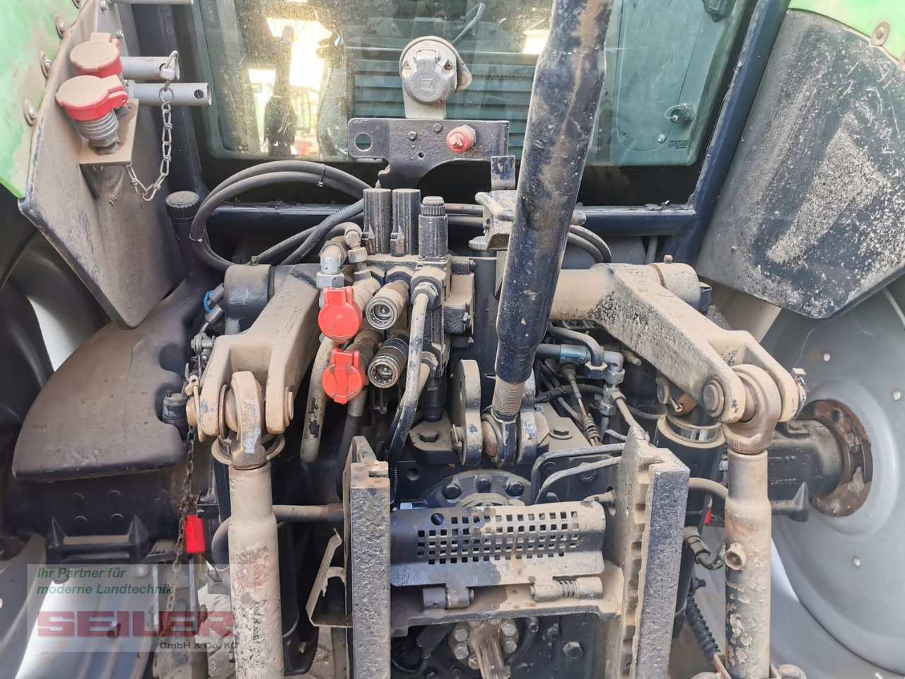 Deutz-Fahr Agrotron 105 MK 2 - Traktor: obrázek 5 Deutz-Fahr Agrotron 105 MK 2 - Traktor: obrázek 5