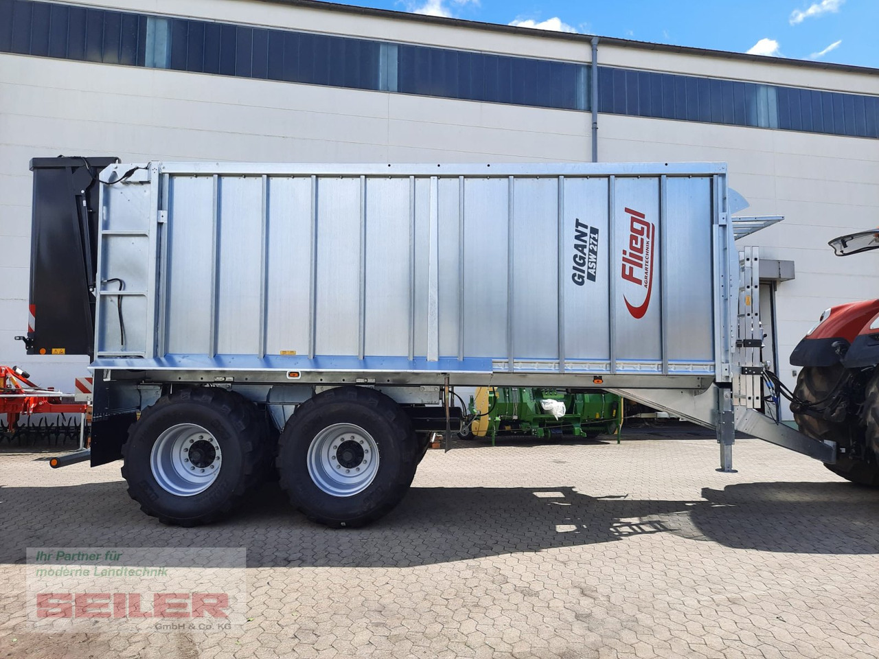 Fliegl ASW 271 C FOX Lenkachse 26,5" 35m³ - Samonakládací vůz: obrázek 3 Fliegl ASW 271 C FOX Lenkachse 26,5" 35m³ - Samonakládací vůz: obrázek 3