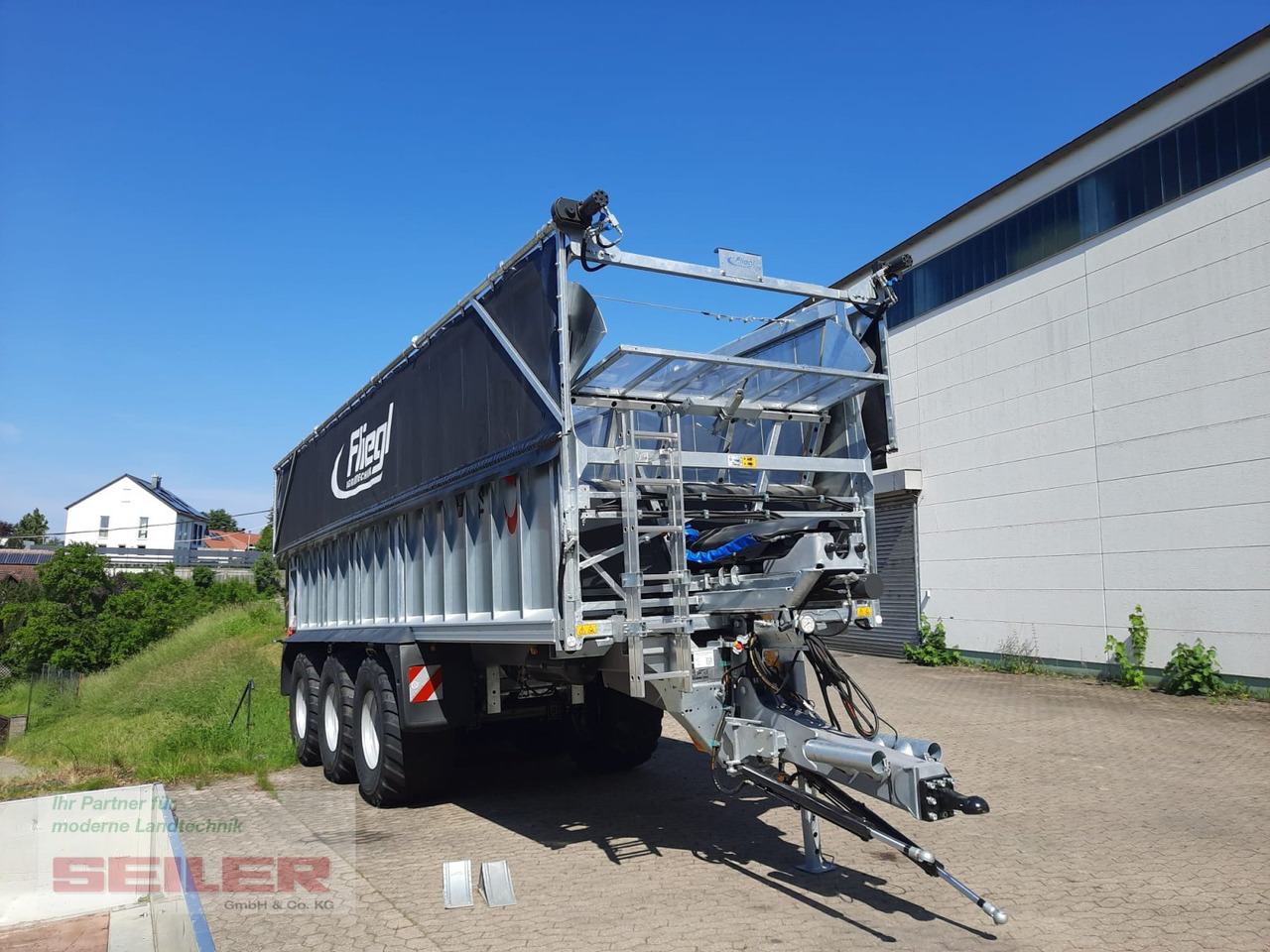 Fliegl ASW 391 TAURUS FOX 50m³ ZWL + Top Lift Light - Samonakládací vůz: obrázek 5 Fliegl ASW 391 TAURUS FOX 50m³ ZWL + Top Lift Light - Samonakládací vůz: obrázek 5