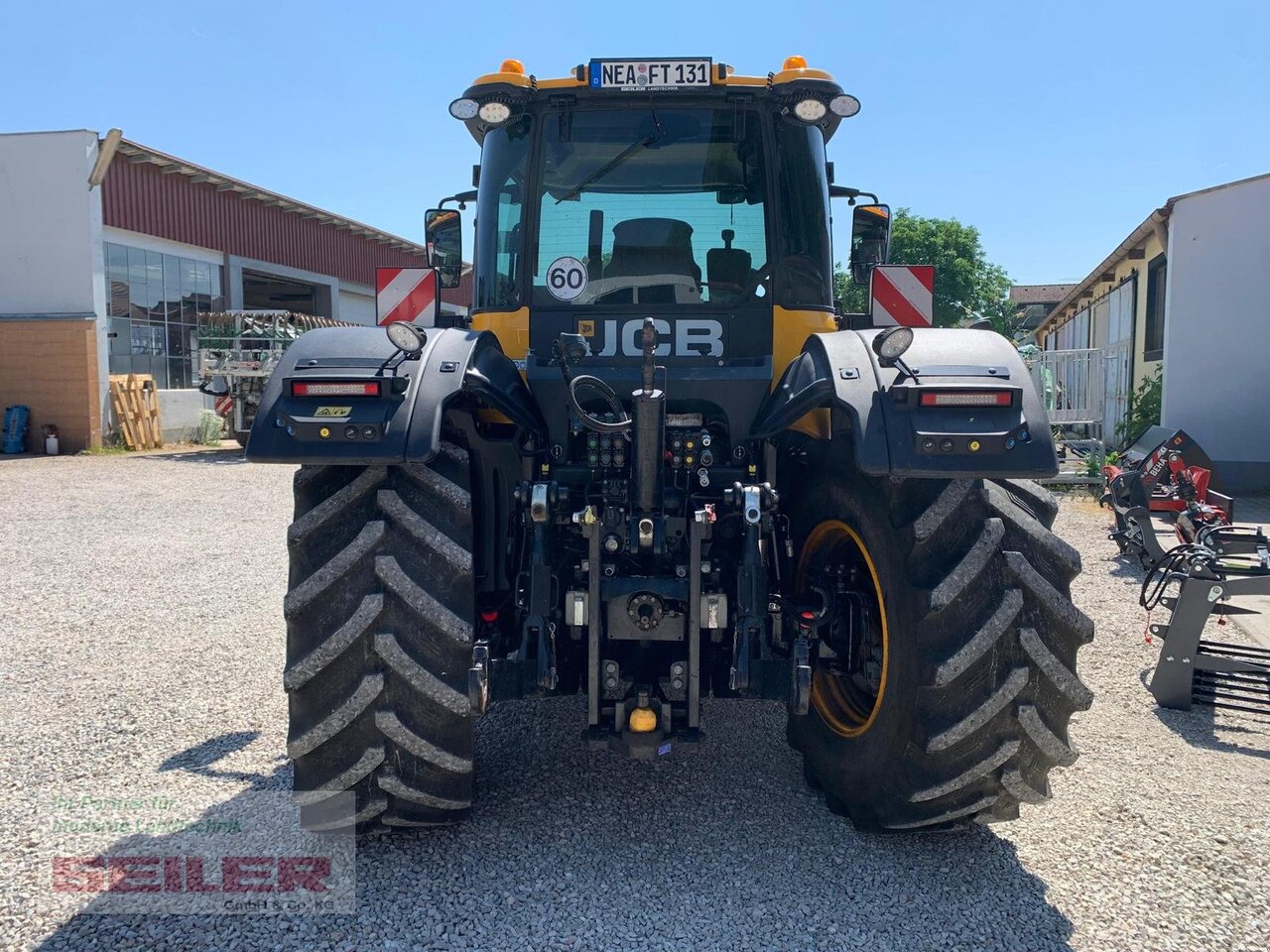 JCB Fastrac 4220 - Traktor: obrázek 4 JCB Fastrac 4220 - Traktor: obrázek 4