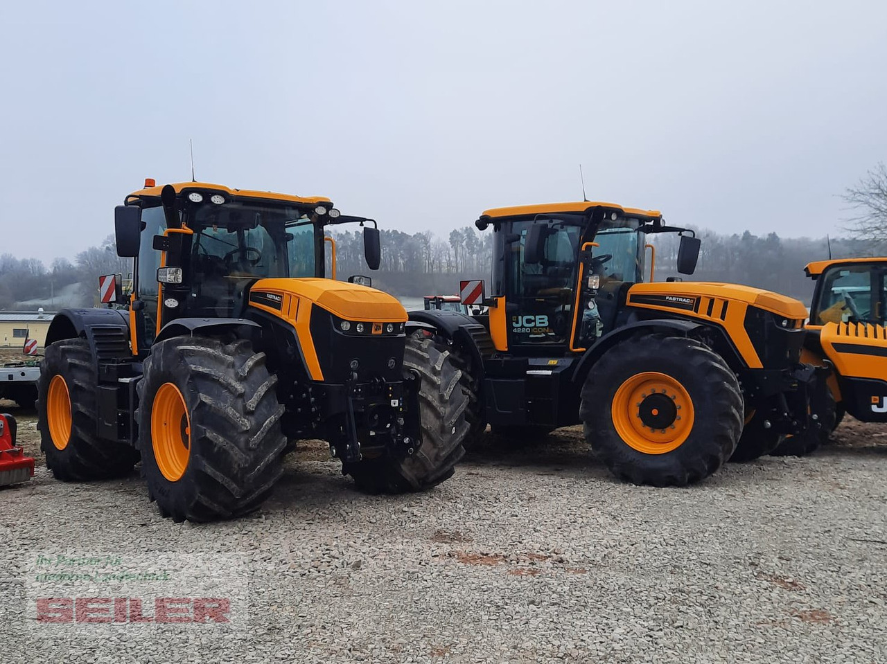 JCB Fastrac 4220 iCON 710/60R30 Trimble-ready - Traktor: obrázek 1 JCB Fastrac 4220 iCON 710/60R30 Trimble-ready - Traktor: obrázek 1