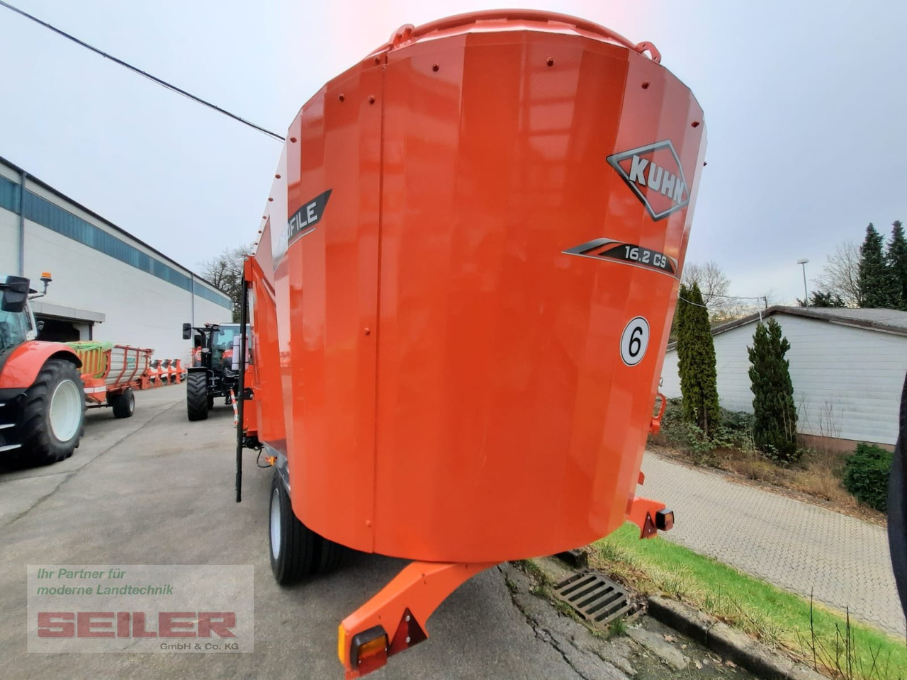 Kuhn PROFILE 16.2 CS - Krmný míchací vůz: obrázek 4 Kuhn PROFILE 16.2 CS - Krmný míchací vůz: obrázek 4
