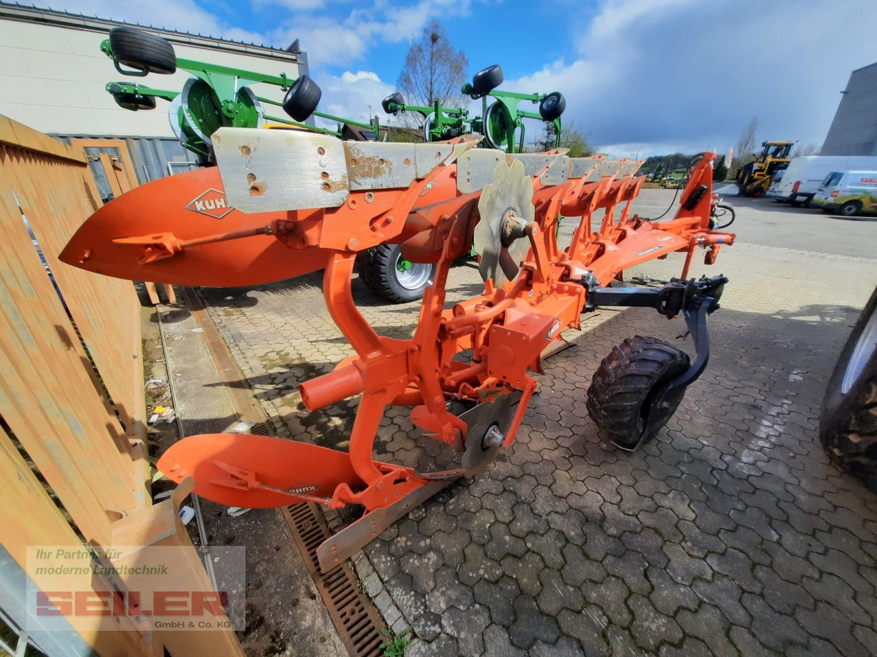 Kuhn Vari-Master 153 NSH - Pluh: obrázek 4 Kuhn Vari-Master 153 NSH - Pluh: obrázek 4