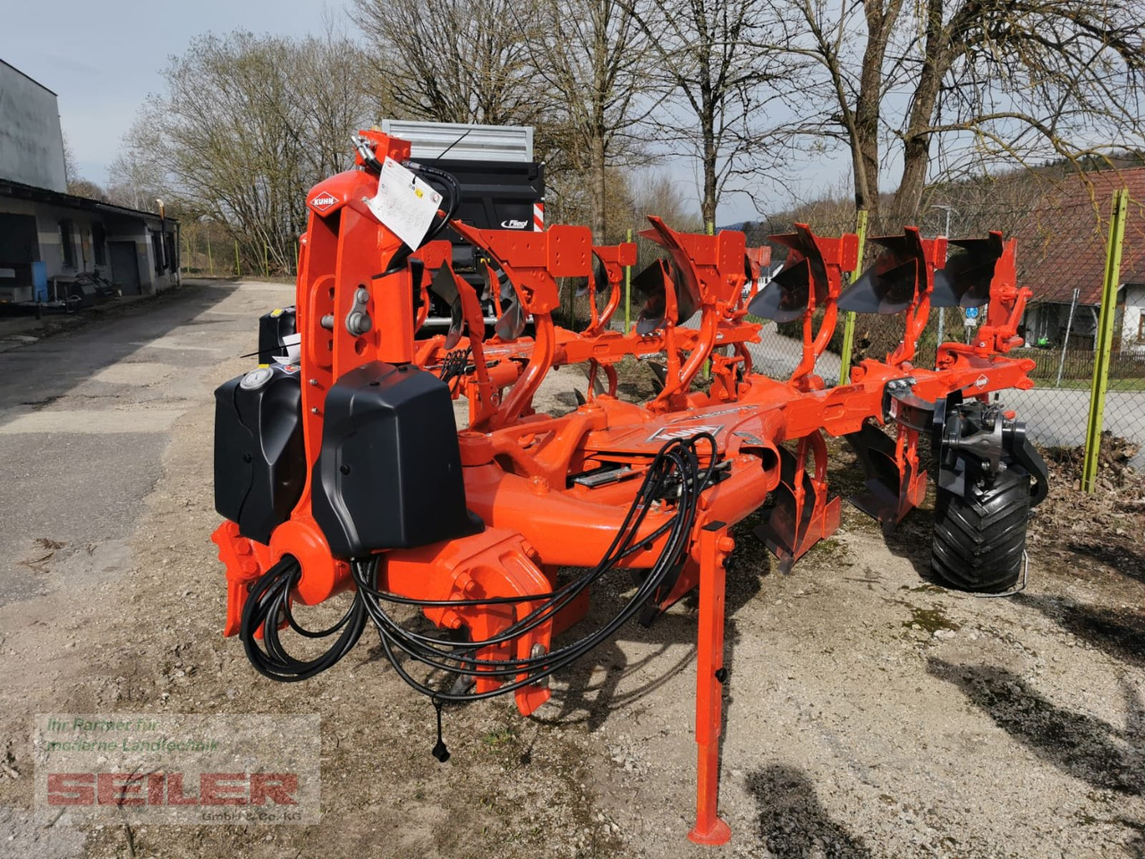 Kuhn Vari-Master L5 NSH - Pluh: obrázek 1 Kuhn Vari-Master L5 NSH - Pluh: obrázek 1
