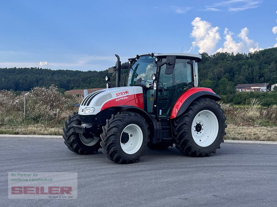 Steyr Kompakt 4075 HILO - Traktor: obrázek 1 Steyr Kompakt 4075 HILO - Traktor: obrázek 1