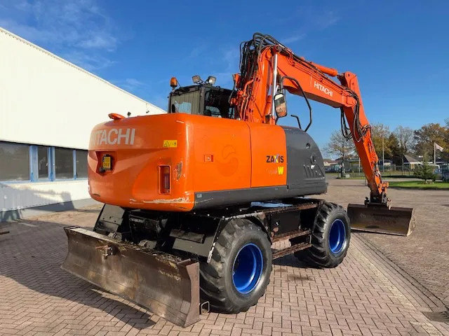 Hitachi ZX 140W-3 - Kolesové rýpadlo: obrázek 4 Hitachi ZX 140W-3 - Kolesové rýpadlo: obrázek 4