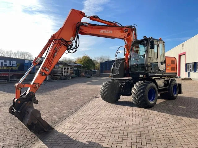 Hitachi ZX 140W-3 - Kolesové rýpadlo: obrázek 2 Hitachi ZX 140W-3 - Kolesové rýpadlo: obrázek 2