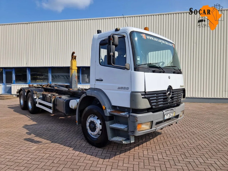 Mercedes-Benz Atego 2628 6x4 Euro 3 Manual Gear full steel suspension - Hákový nosič kontejnerů: obrázek 1 Mercedes-Benz Atego 2628 6x4 Euro 3 Manual Gear full steel suspension - Hákový nosič kontejnerů: obrázek 1