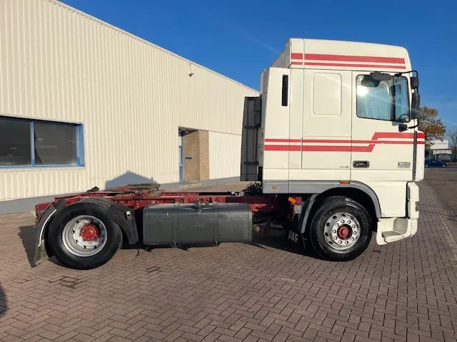 DAF XF 95.430 Manual-Gear Euro 3 - Tahač: obrázek 5 DAF XF 95.430 Manual-Gear Euro 3 - Tahač: obrázek 5