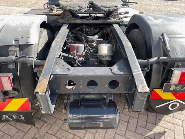 MAN 19.463 6 Cilinder Manual pomp EURO 2 - Tahač: obrázek 5 MAN 19.463 6 Cilinder Manual pomp EURO 2 - Tahač: obrázek 5