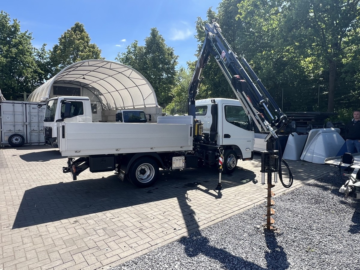 FUSO 3S15 Alu Pritsche 2.80m Ladekran Bohrgerät - Dodávka valník: obrázek 2 FUSO 3S15 Alu Pritsche 2.80m Ladekran Bohrgerät - Dodávka valník: obrázek 2
