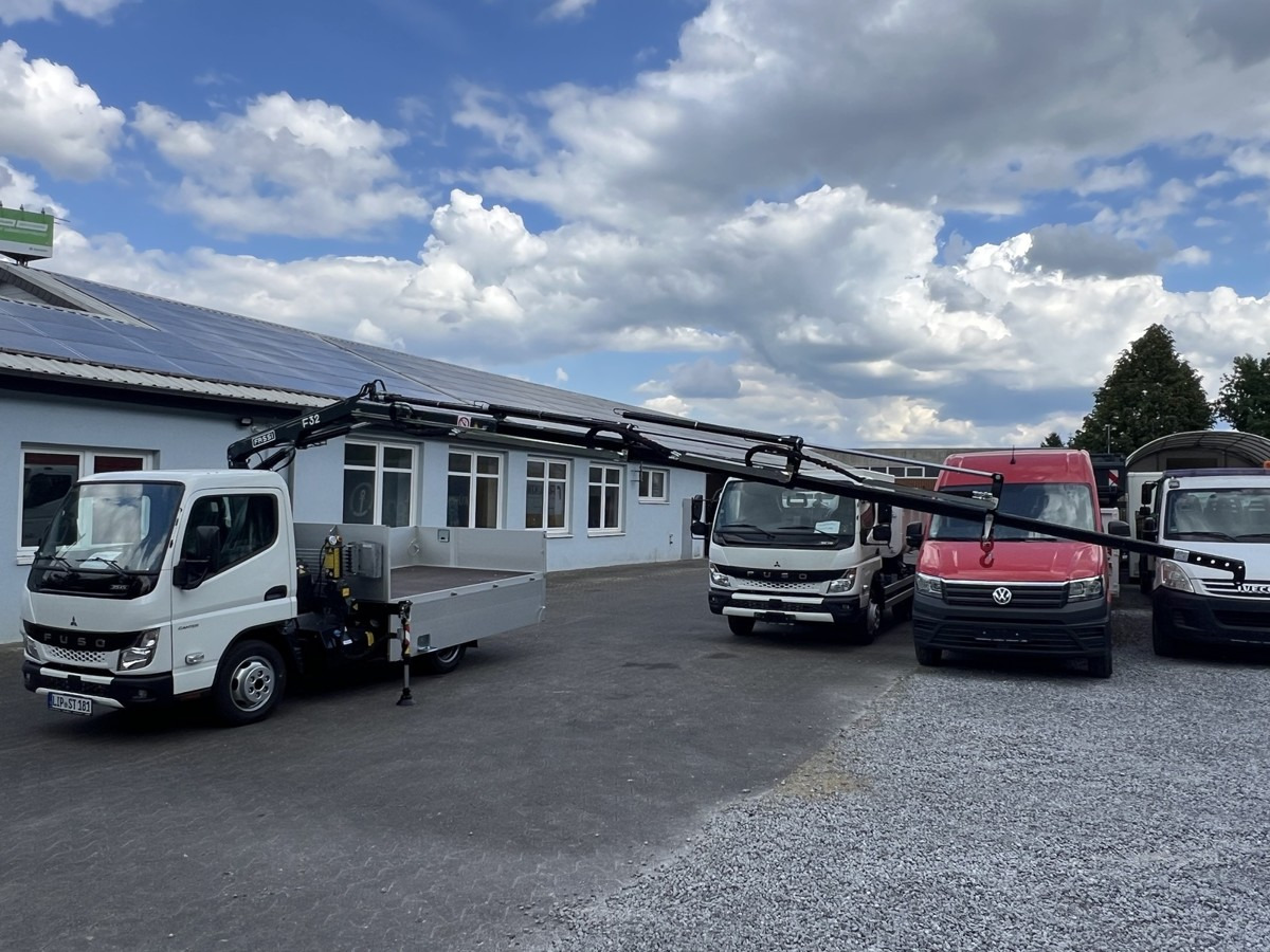 FUSO 3S15 Alu Pritsche 2.80m Ladekran Bohrgerät - Dodávka valník: obrázek 5 FUSO 3S15 Alu Pritsche 2.80m Ladekran Bohrgerät - Dodávka valník: obrázek 5