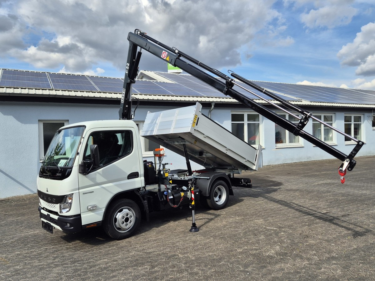 FUSO 3S15 Alukipper mit Ladekran Funk 3 x hydr. - Dodávka sklápěč: obrázek 1 FUSO 3S15 Alukipper mit Ladekran Funk 3 x hydr. - Dodávka sklápěč: obrázek 1