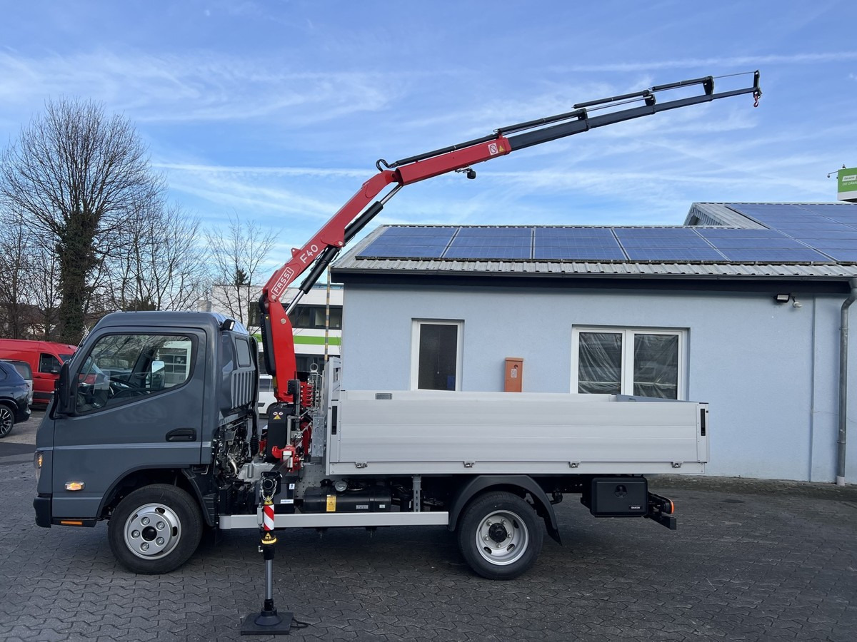 FUSO 6S15 Pritsche 3.0m Kran 4xhydr. Funk! - Dodávka valník: obrázek 1 FUSO 6S15 Pritsche 3.0m Kran 4xhydr. Funk! - Dodávka valník: obrázek 1