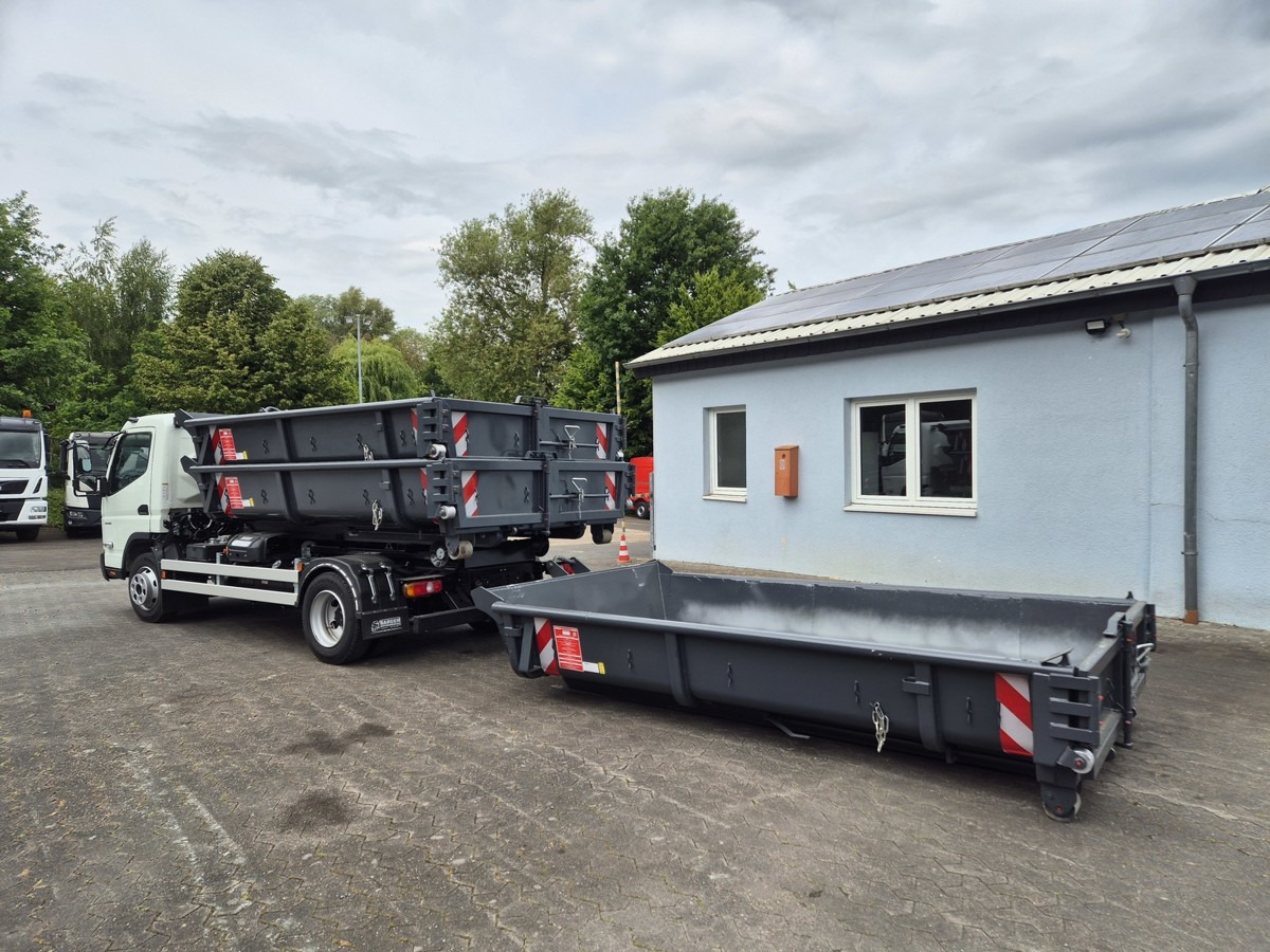 FUSO FUSO 9C18 40km/h City Abrollkipper WLF Swiss CH - Hákový nosič kontejnerů: obrázek 3 FUSO FUSO 9C18 40km/h City Abrollkipper WLF Swiss CH - Hákový nosič kontejnerů: obrázek 3