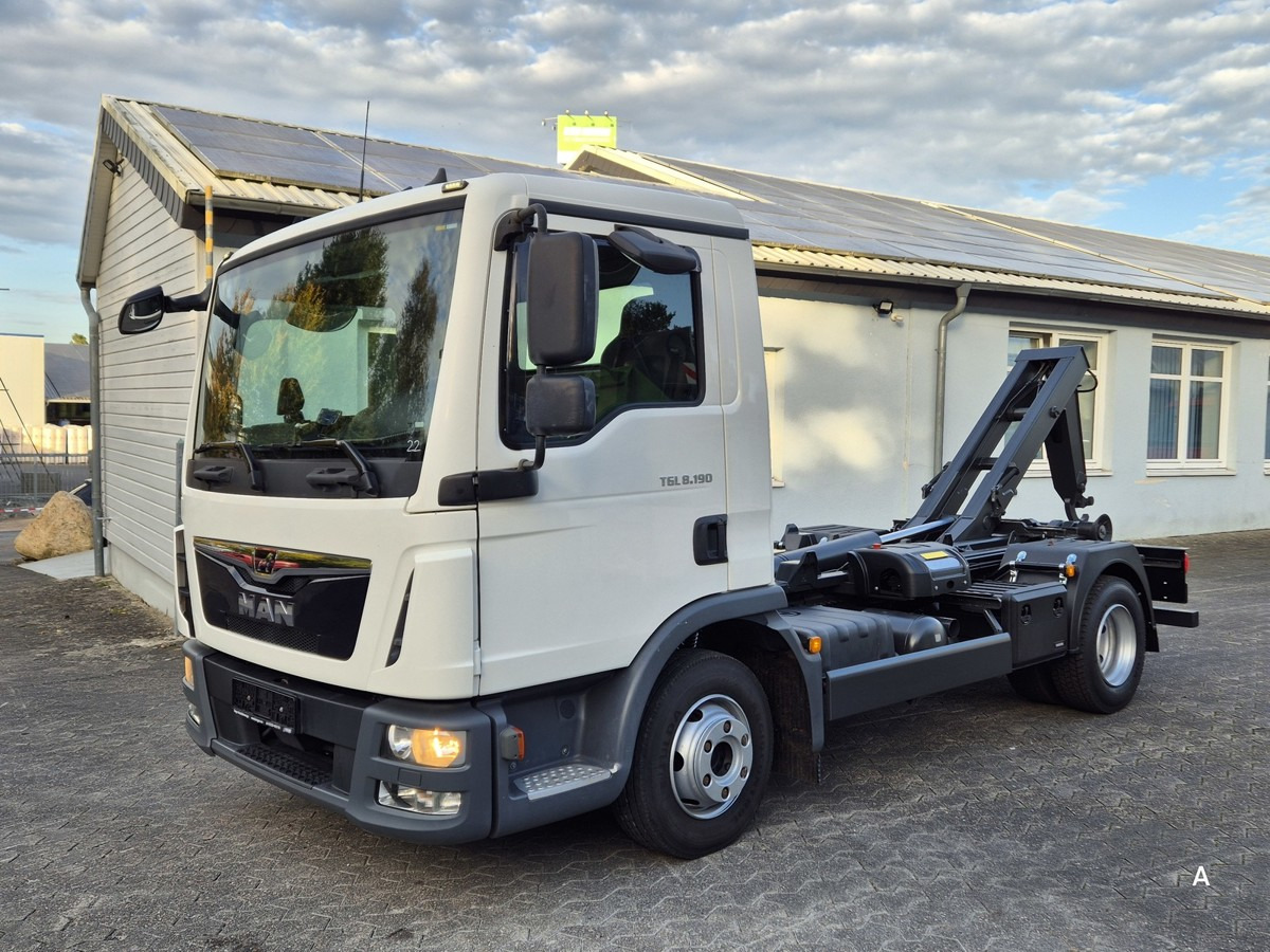 MAN TGL 8.190 BL City Abrollkipper Aut., 2 x AHK sof - Hákový nosič kontejnerů: obrázek 2 MAN TGL 8.190 BL City Abrollkipper Aut., 2 x AHK sof - Hákový nosič kontejnerů: obrázek 2