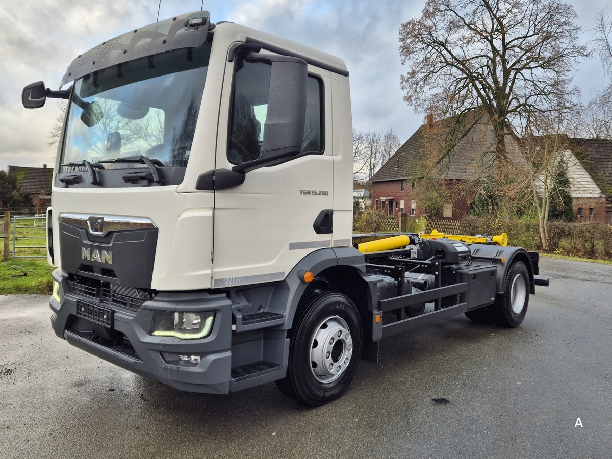 MAN TGM 15.290 BL Abrollkipper PowerMatic Standheiz. - Hákový nosič kontejnerů: obrázek 3 MAN TGM 15.290 BL Abrollkipper PowerMatic Standheiz. - Hákový nosič kontejnerů: obrázek 3