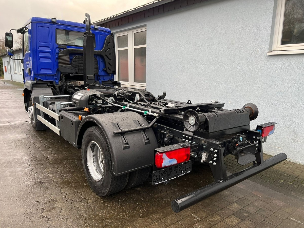 MAN TGM 15.290 BL Aut. Abrollkipper AHK - Hákový nosič kontejnerů: obrázek 3 MAN TGM 15.290 BL Aut. Abrollkipper AHK - Hákový nosič kontejnerů: obrázek 3