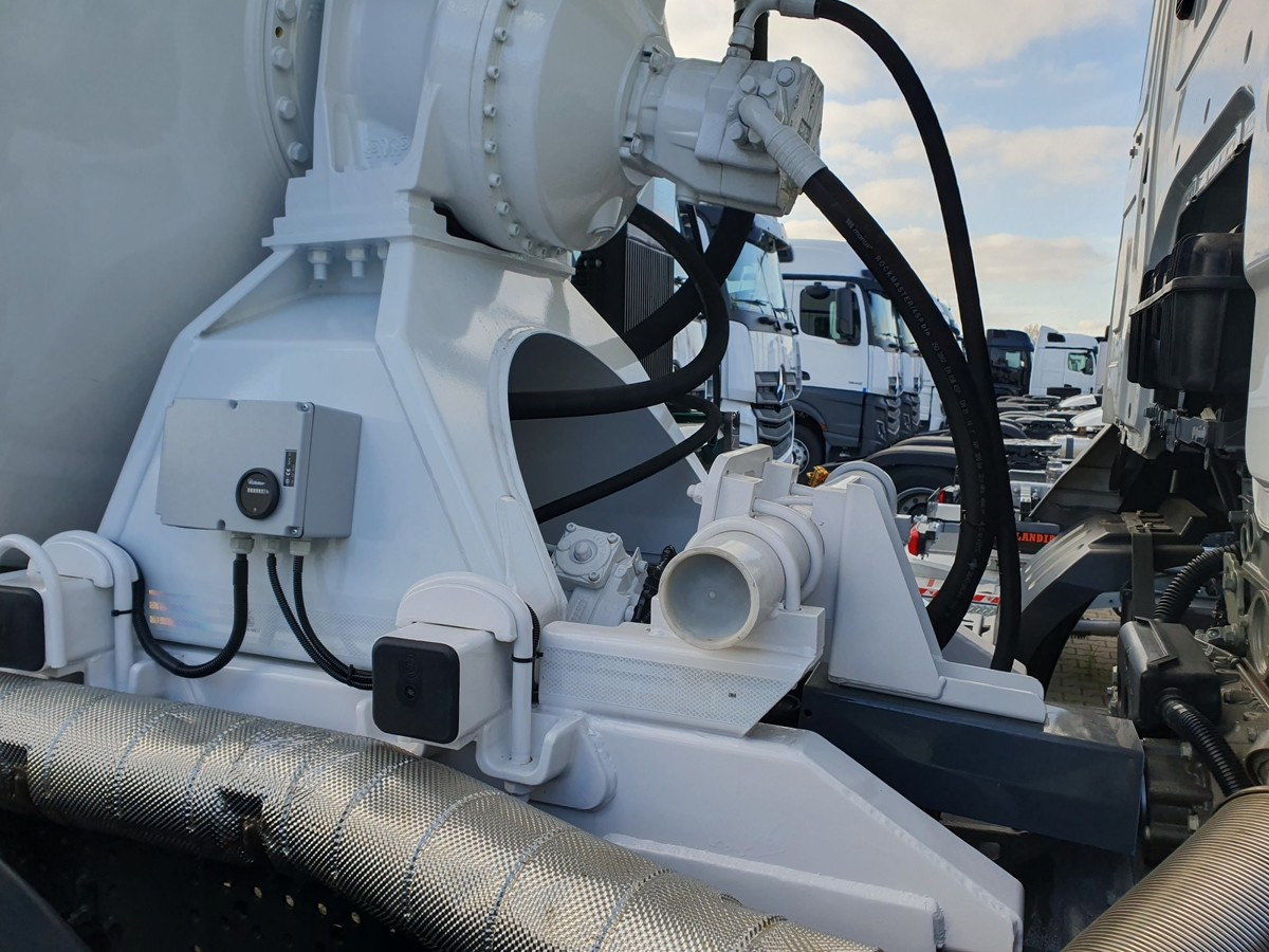Nový Autodomíchávač MERCEDES-BENZ Arocs 3740 8x4 Betonmischer IMER ORU LT105 H 10m: obrázek 11
