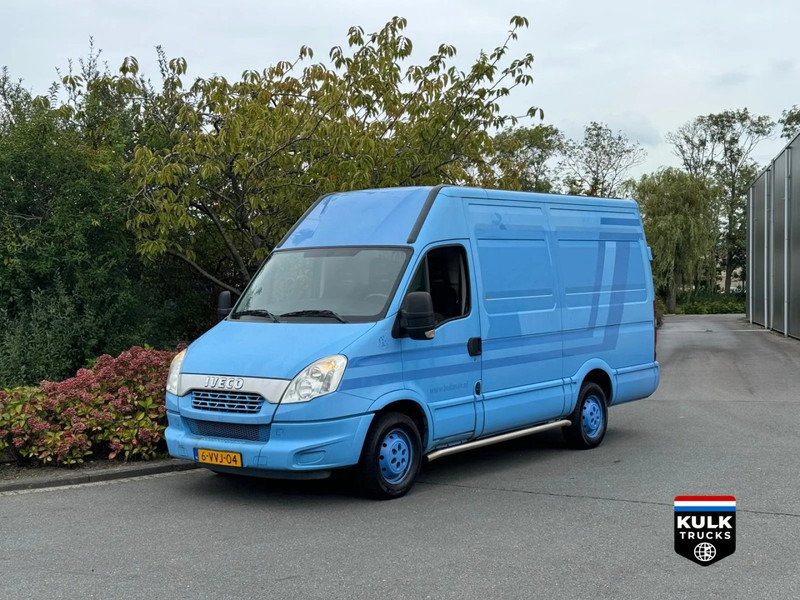 Iveco 35 S 13 - Furgon: obrázek 2 Iveco 35 S 13 - Furgon: obrázek 2