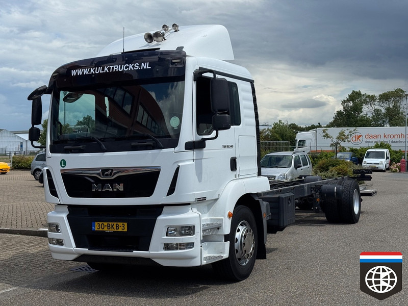 MAN TGM Sleeper cab - WB 6580 - Podvozek s kabinou: obrázek 4 MAN TGM Sleeper cab - WB 6580 - Podvozek s kabinou: obrázek 4