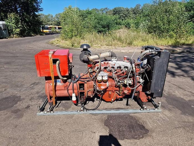 Iveco 8060 - Elektrický generátor: obrázek 1 Iveco 8060 - Elektrický generátor: obrázek 1