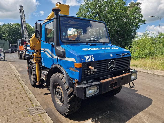 Mercedes-Benz U 1200 4X4 - Auto s hydraulickou rukou: obrázek 4 Mercedes-Benz U 1200 4X4 - Auto s hydraulickou rukou: obrázek 4