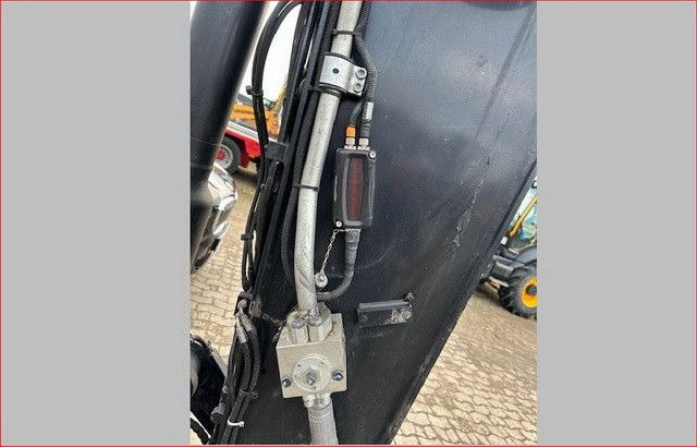Kolesové rýpadlo CAT M315F, OilQuick, Hammer- u- Greifersteuerung: obrázek 12