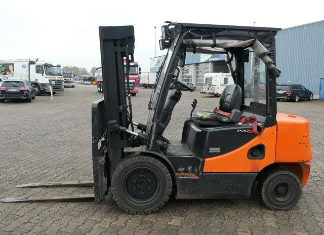 Doosan D35 C-5, 6m Hubhöhe, Freihub, 3,5to. Traglast - Dieselový vysokozdvižný vozík: obrázek 3 Doosan D35 C-5, 6m Hubhöhe, Freihub, 3,5to. Traglast - Dieselový vysokozdvižný vozík: obrázek 3