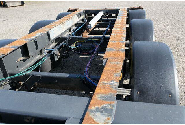 Fliegl SDS 380 SDS01, 20/30 & 40 Fuß Container, BPW - Podvalníkový návěs: obrázek 4 Fliegl SDS 380 SDS01, 20/30 & 40 Fuß Container, BPW - Podvalníkový návěs: obrázek 4