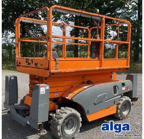 Haulotte Compact 12 DX, Geländegängig, Kubota, 12,15m - Nůžková plošina: obrázek 1 Haulotte Compact 12 DX, Geländegängig, Kubota, 12,15m - Nůžková plošina: obrázek 1