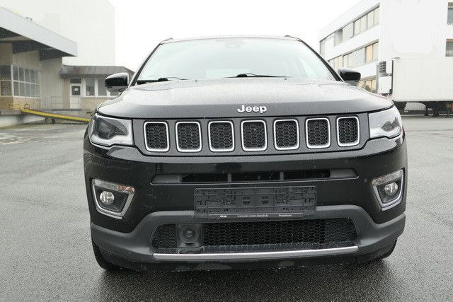 Jeep Compass Limited 4WD/AHK/Klima - SUV: obrázek 2 Jeep Compass Limited 4WD/AHK/Klima - SUV: obrázek 2