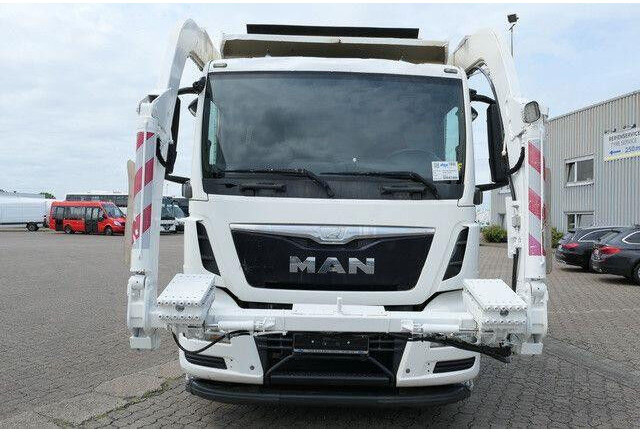 MAN 26.320 TGS BL 6x2, Überkopflader/Frontlader, AC - Vůz na odvoz odpadků: obrázek 2 MAN 26.320 TGS BL 6x2, Überkopflader/Frontlader, AC - Vůz na odvoz odpadků: obrázek 2
