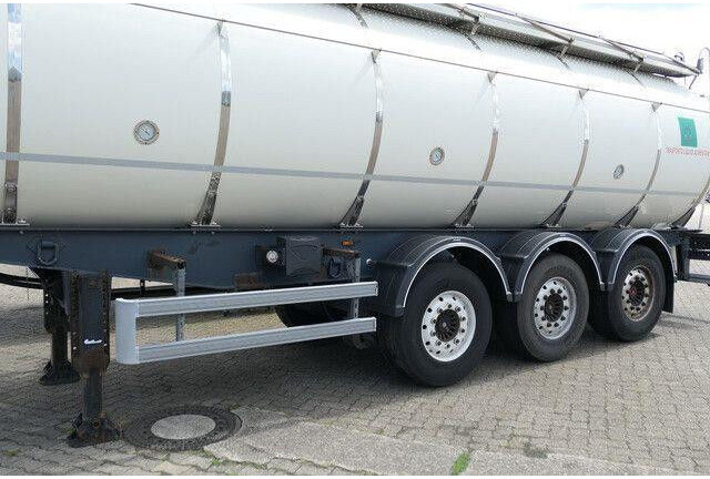 Menci SA 105/Lebensmittel Tank 32 cbm./12x auf Lager! - Cisternový návěs: obrázek 3 Menci SA 105/Lebensmittel Tank 32 cbm./12x auf Lager! - Cisternový návěs: obrázek 3