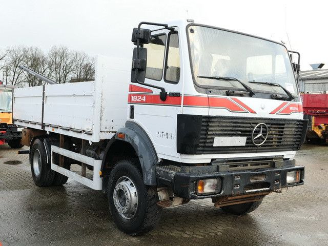 Mercedes-Benz 1824 AK 4x4, Allrad, AHK, Blattfederung, 168tkm - Nákladní automobil valníkový/ Plošinový: obrázek 4 Mercedes-Benz 1824 AK 4x4, Allrad, AHK, Blattfederung, 168tkm - Nákladní automobil valníkový/ Plošinový: obrázek 4
