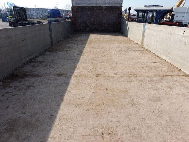 Nákladní automobil valníkový/ Plošinový Mercedes-Benz 1824 L Axor 4x2, 3. Sitz, AHK, Gerüstbau, Klima: obrázek 7 Nákladní automobil valníkový/ Plošinový Mercedes-Benz 1824 L Axor 4x2, 3. Sitz, AHK, Gerüstbau, Klima: obrázek 7