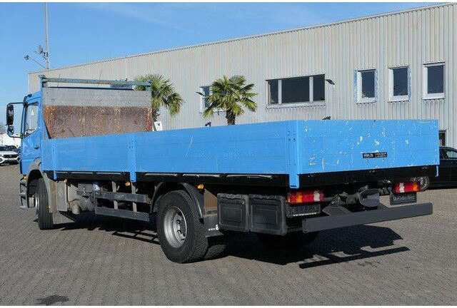 Mercedes-Benz 1824 L Axor 4x2, 3. Sitz, AHK, Gerüstbau, Klima - Nákladní automobil valníkový/ Plošinový: obrázek 5 Mercedes-Benz 1824 L Axor 4x2, 3. Sitz, AHK, Gerüstbau, Klima - Nákladní automobil valníkový/ Plošinový: obrázek 5