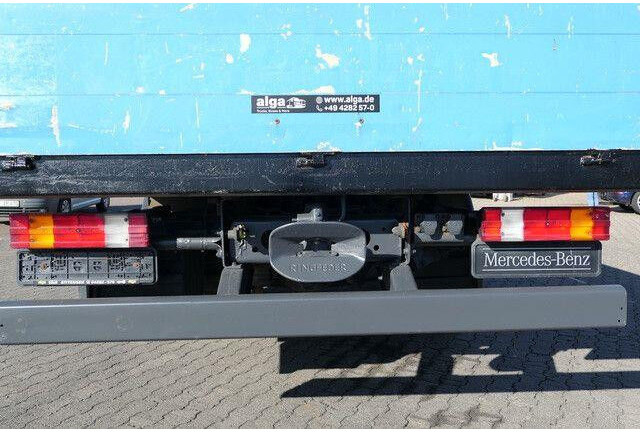 Nákladní automobil valníkový/ Plošinový Mercedes-Benz 1824 L Axor 4x2, 3. Sitz, AHK, Gerüstbau, Klima: obrázek 6 Nákladní automobil valníkový/ Plošinový Mercedes-Benz 1824 L Axor 4x2, 3. Sitz, AHK, Gerüstbau, Klima: obrázek 6