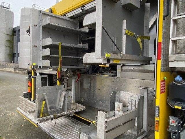 Mercedes-Benz 1833 Axor 4x4, Kran Palfinger, Rosenbauer, AHK - Hasičský vůz: obrázek 5 Mercedes-Benz 1833 Axor 4x4, Kran Palfinger, Rosenbauer, AHK - Hasičský vůz: obrázek 5