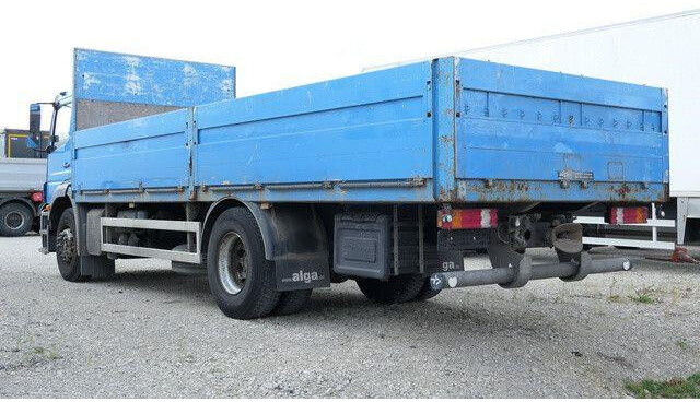 Mercedes-Benz 1833 L Axor 4x2, Klima, 7.200mm lang, AHK - Nákladní automobil valníkový/ Plošinový: obrázek 4 Mercedes-Benz 1833 L Axor 4x2, Klima, 7.200mm lang, AHK - Nákladní automobil valníkový/ Plošinový: obrázek 4