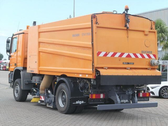 Mercedes-Benz 2032 A Actros 4x4, Bucher STKF 9500, Airport, AC - Zametací vůz: obrázek 5 Mercedes-Benz 2032 A Actros 4x4, Bucher STKF 9500, Airport, AC - Zametací vůz: obrázek 5