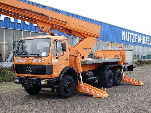 Mercedes-Benz 2222 6x4, Ruthmann, 28m. 3. Sitz - Kloubová plošina: obrázek 2 Mercedes-Benz 2222 6x4, Ruthmann, 28m. 3. Sitz - Kloubová plošina: obrázek 2