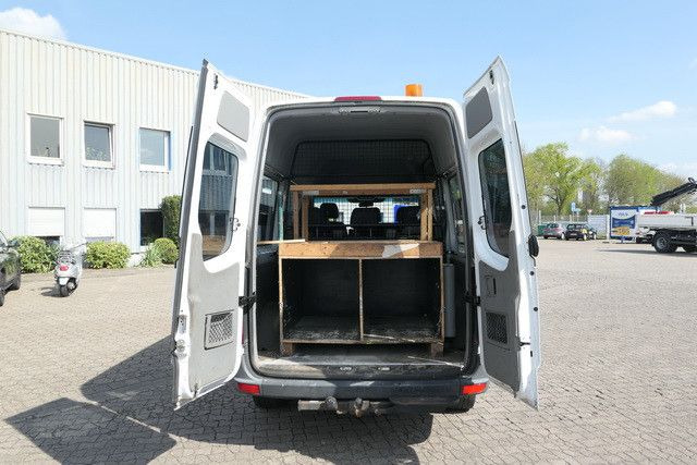 Mercedes-Benz 316 Sprinter/9 Sitze/AHK/Klima - Furgon: obrázek 4 Mercedes-Benz 316 Sprinter/9 Sitze/AHK/Klima - Furgon: obrázek 4