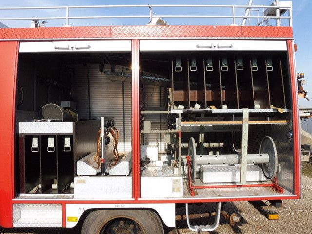 Mercedes-Benz 608 LPKF 4x2,Löschfarzeug, 9. Sitze, Pumpe, DOKA - Hasičský vůz: obrázek 5 Mercedes-Benz 608 LPKF 4x2,Löschfarzeug, 9. Sitze, Pumpe, DOKA - Hasičský vůz: obrázek 5