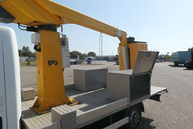 Nissan 32.12 4x2, 11m Arbeitshöhe, Klima,3. Sitz - Autoplošina: obrázek 5 Nissan 32.12 4x2, 11m Arbeitshöhe, Klima,3. Sitz - Autoplošina: obrázek 5