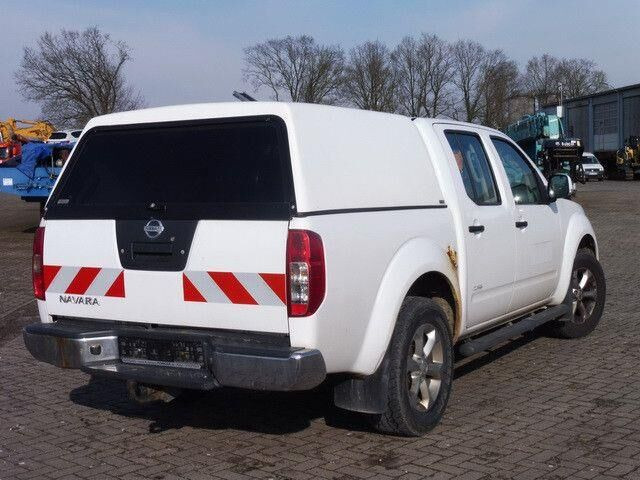 Nissan Navara 2.5 Tdi 4x4, DOKA, Pickup, Klima, AHK - Dodávka valník: obrázek 5 Nissan Navara 2.5 Tdi 4x4, DOKA, Pickup, Klima, AHK - Dodávka valník: obrázek 5