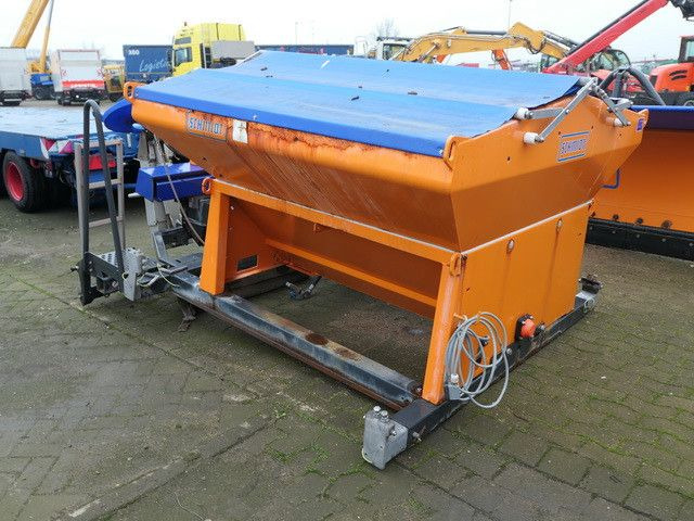Schmidt STRATOS S11, Salzstreuer, 1,1m³, 2 bis 6m - Sypač písku/ Soli: obrázek 2 Schmidt STRATOS S11, Salzstreuer, 1,1m³, 2 bis 6m - Sypač písku/ Soli: obrázek 2