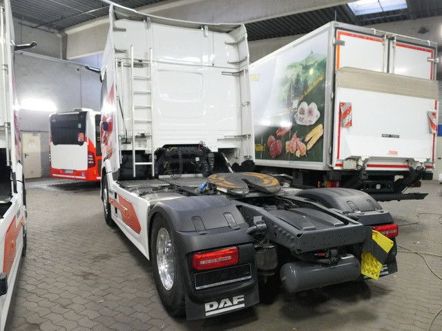 DAF XG 530 FT 4x2, Hydr., Klima, Alu-Felgen,Intarder - Tahač: obrázek 3 DAF XG 530 FT 4x2, Hydr., Klima, Alu-Felgen,Intarder - Tahač: obrázek 3